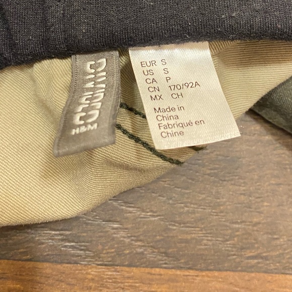 H&M Divided Camo Hoodie Jacket - Picture 3 of 3